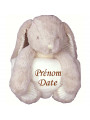 Peluche Lapin avec sa couverture brodée avec le prénom, la date de naissance du bébé