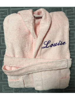 peignoir enfant rose avec prénom brodé violet