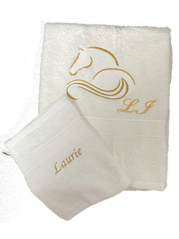 grand drap de bain blanc  personnalisé  brodé avec cheval et prénom
