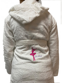 peignoir blanc enfant personnalisé avec danseuse  rose et prénom brodé