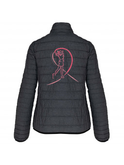 doudoune gris foncé personnalisée avec golfeuse et Ruban Rose brodé