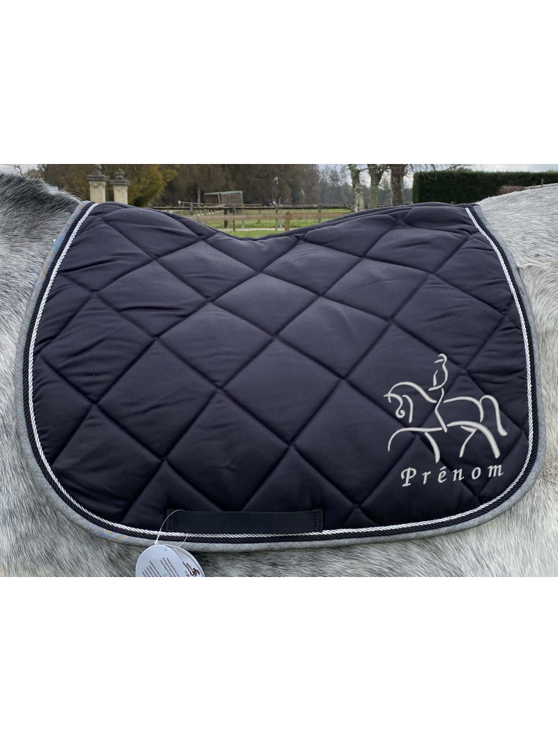tapis de selle noir cheval de dressage personnalisable avec prénom brodé